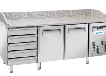 Stół chłodniczy do pizzy 2-drzwiowy z 5 szufladami Hendi 236802