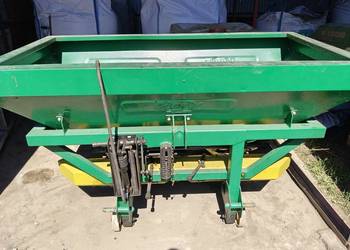 Rozsiewacz nawozów dwutalerzowy Dönder 800