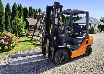 Wózek widłowy Toyota serii 8 2,5 to 8fgf25 widly teleskopowe