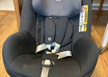 Fotelik samochodowy z bazą Maxi Cosi