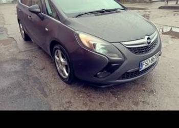 Opel Zafira C z bardzo oszczędnym silnikiem