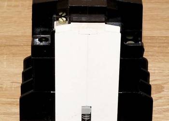 Stycznik mocy IDX 31 firmy EAW, 90 A, 660 V, 50 Hz, z cewką na 24 VAC