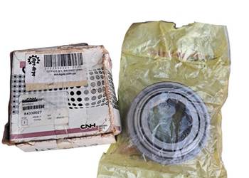 84330027 CNH - 209KRRB2 Łożysko kulkowe zwykłe z otworem sześciokątnym