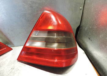 Lampa Prawa Tylna  MERCEDES C KLASA W202