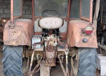 Sprzedam ciągnik Ursus C330 i maszyny rolnicze: rozrzutnik, siewnik, itp