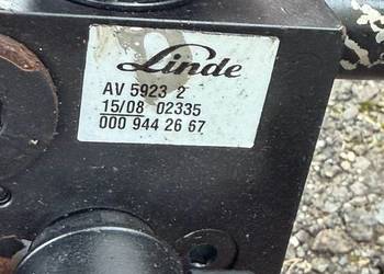 Rozdzielacz hydrauliczny LINDE 000 944 26 67  AV 5923 2