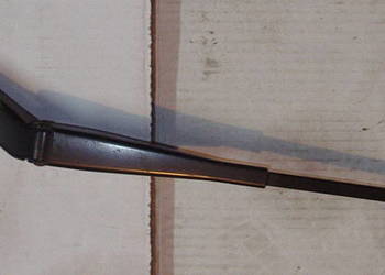 BMW E32 RAMIĘ WYCIERACZKI PRAWE