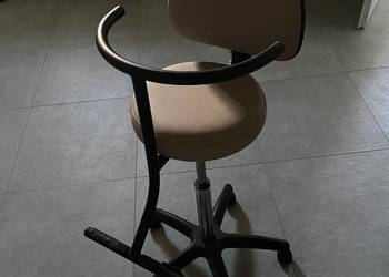 sprzedam fotelik fryzjerski do strzyżenia dzieci