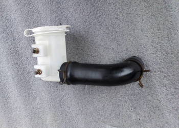 Mitsubishi pajero ll wlew zbiorniczka spryskiwaczy