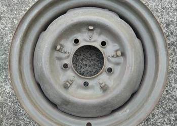 felga Żuk albo Tarpan ? brak oznaczeń - stan bardzo dobry - 1 sztuka