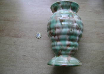 Starocie z PRL - Fajans Włocławek =  Wazon z okresu 1945-1955 r., 19,5 cm
