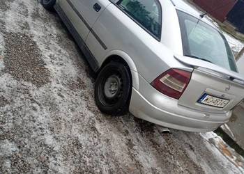 Sprzedam Astrę 1.8 b+g. Wersja Sport.