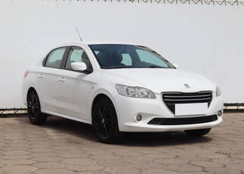 Peugeot 301 1.2 VTi