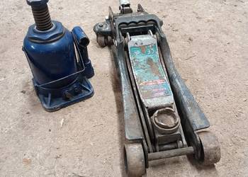 Podnośnik lewarek, słupkowy żaba 2 sztuki stan nieznany