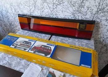 Nowa blenda tylnej klapy VW passat B3 kombi hella