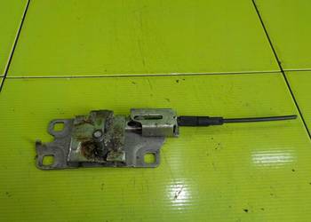 AUDI A8 D3 05r rygiel klapy tyl 4E0827383C