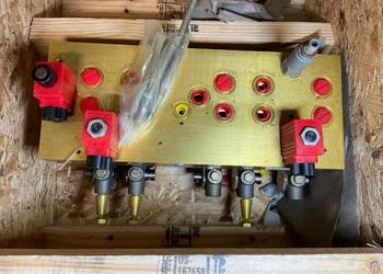 Parker Hydraulic Valve Division Manitowoc Crane Care CONTROL VALVE 5-BANK E