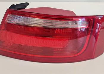 AUDI A5 8T LAMPA PRAWY TYŁ 8T0945096