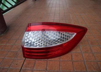 LAMPA PRAWY TYŁ FORD MONDEO MK4 KOMBI 7S71-13404-B