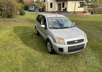 Bardzo zadbane auto z niskim przebiegiem