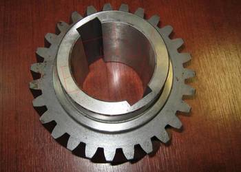 Koła zębate, wałki, sprzęgła do frezarki FSS 400, FWA 41M