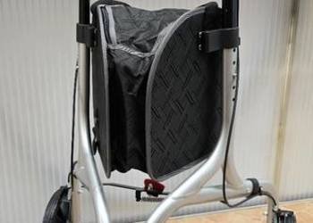 Chodzik, balkonik na 3 kołach