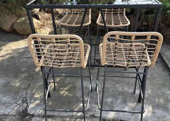 Zestaw mebli ogrodowych wysoki stół cztery hokery technorattan