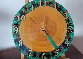 Zegary z drewna i żywicy epoksydowej