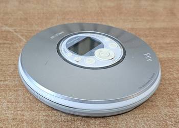 Discman SONY D-NE319