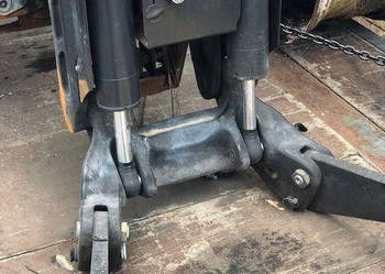 New Holland T8 Przedni Podnośnik TUZ