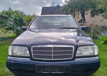 Mercedes C180