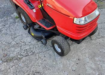 Traktorek kosiarka jonsered