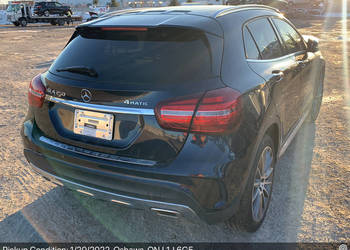 Mercedes gla 156 klapa bagażnika kpl. w kolor 191 idealne
