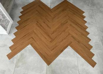 Panele winylowe PVC klejone