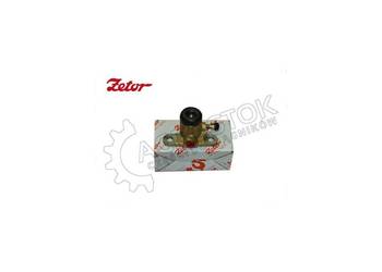 Cylinderek hamulcowy lewy zetor 83227911, 83227901