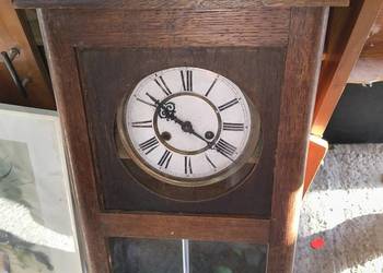 Stary zegar wiszący