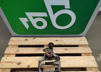 Podstawa wentylatora napinacza silnika 6068HRT90 CLAAS ARION 640