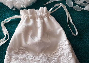 Komunijne  bolerko    i   dodatki