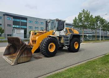 Ladowarka kolowa Liebherr 580 Vat=0  tez Leasing maszyny