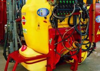 Opryskiwacz zawieszany Hardi Master