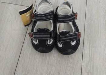 Sandałki chłopak r 26