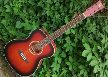 Nowa gitara akustyczna Morrison