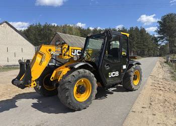 Ładowarka teleskopowa JCB 527