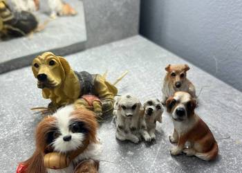 Zestaw 5 figurek zwierzątek piesków | psy figury np. do szopki bożonarodzen