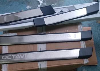 LISTWY PROGOWE NAKŁADKI PROGI SKODA OCTAVIA 3 III