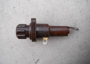 Gniazdo bezpiecznika 45 mm bakelitowe Sp-7  Nowe gniazdo PK