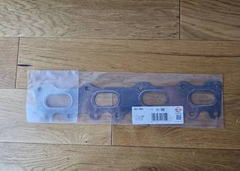 Mercedes 124 202 M111 Uszczelka kolektora wydechowego