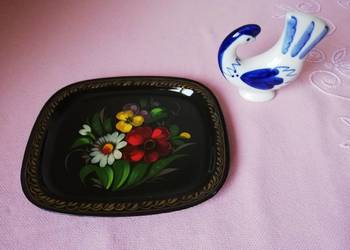 Figurka porcelana metalowa tacka sygnowana USSR