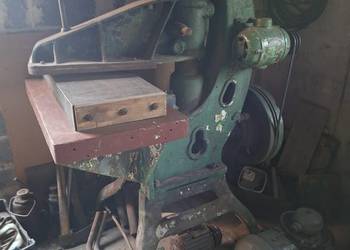 Prasa - siekaczka  szewska