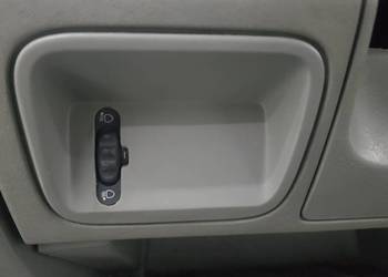 Renault Trafic Vivaro włacznik panel regulacji swiateł